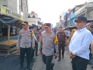 https://gardatipikornews.com/tangkap-dua-kurir-narkoba-timsus-ditresnarkoba-polda-sumsel-sita-13-990-butir-pil-ekstasi