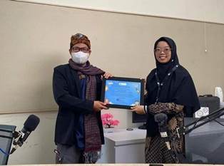 https://gardatipikornews.com/sinergitas-tni-polri-wilayah-hukum-polsek-parung-giat-sambang-dan-dialogis-kamtibmas-kepada-warga-binaan