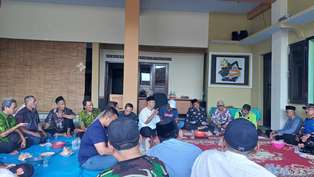https://gardatipikornews.com/asosiasi-pengemudi-seluruh-indonesia-bersatu-gelar-rapat-terbatas