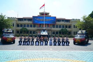 https://gardatipikornews.com/kapolri-dorong-transformasi-polri-yang-presisi-sebagai-pilar-menuju-indonesia-emas-2024