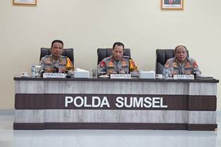 https://gardatipikornews.com/kecewa-dengan-kejari-kolaka-dan-kejati-sultra-lsm-lira-bakal-adukan-pdam-kolaka-di-kejagung-dan-kpk-ri