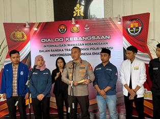 https://gardatipikornews.com/ingatkan-para-pelajar-satlantas-polresta-pati-berikan-edukasi-terkait-berlalu-lintas