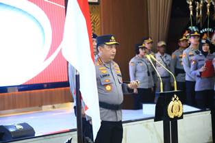 https://gardatipikornews.com/dankorbrimob-polri-hadiri-upacara-sertijab-kabaintelkam-polri