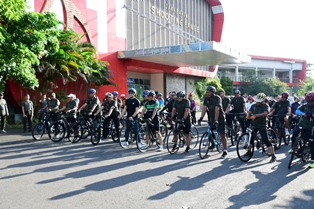 https://gardatipikornews.com/menyambut-hut-bhayangkara-ke-78-tahun-polda-sumsel-mengadakan-bazar-umkm-dan-lomba-kontes-mobil-klasik