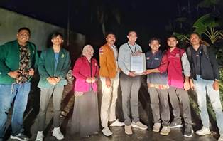 https://gardatipikornews.com/para-mantan-klien-laporkan-oknum-lowyer-fitriyanti-ke-polisi-mengenai-ijazah-sh-nya-juga-diduga-di-palsu-kan