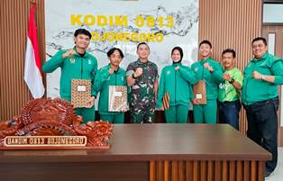 https://gardatipikornews.com/pelayanan-e-ktp-lamban-ormas-jampang-ngabret-sambangi-kantor-kecamatan-curugkembar