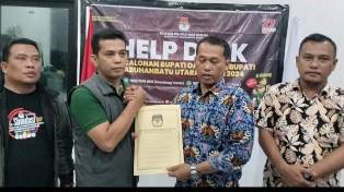 https://gardatipikornews.com/genius-umar-calon-walikota-pariaman-gelar-pertemuan-dengan-masyarakat