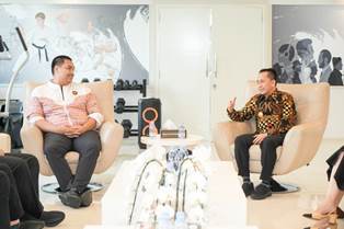 https://gardatipikornews.com/kecelakaan-tunggal-terjadi-di-desa-pasirgaok-tidak-ada-korban-jiwa