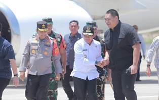 https://gardatipikornews.com/timi-seorang-warga-kp-kubengan-rt-002-002-desa-cikangkung-kecamatan-ciracap-kabupaten-sukabumi-rumahnya-tidak-lanyak-huni-dan-sangat-prihatin-perlu-perhatian-pemerintah-setempat-dan-daerah