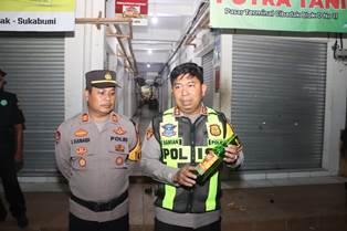 https://gardatipikornews.com/pimpinan-bri-bo-melawi-rama-wikramadewa-menjadikan-layanan-amkkm-menjadi-penopang-para-pelaku-usaha-umkm-yang-menjadi-nasabahnya