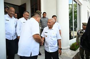 https://gardatipikornews.com/kegiatan-muhibah-ramadhan-bupati-dan-wakil-bupati-ingin-lebih-bersinergi-dalam-menata-sukabumi-yang-lebih-baik
