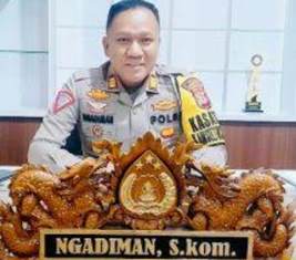 https://gardatipikornews.com/wakil-bupati-tanggamus-agus-suranto-menghadiri-sekaligus-membuka-bazar-pasar-murah-bersubsidi-di-terminal