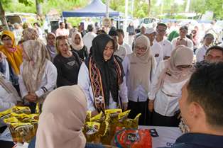 https://gardatipikornews.com/kapolres-bima-kota-pimpin-sosialisasi-mudik-aman-keluarga-nyaman-dan-layanan-kepolisian-110