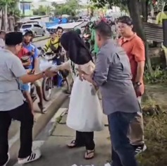 https://gardatipikornews.com/comunitas-anak-muda-rahmat-yasin-camry-kecamatan-ciseeng-muhamad-tatang-gelar-santunan-para-ibu-tangguh-janda-lansia-dan-buka-bersama