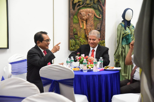 https://gardatipikornews.com/ketua-dpd-lsm-maung-kalbar-bersama-kmpp-layangkan-surat-laporan-penyalahgunaan-pip-periode-2015-2018