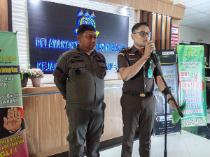 https://gardatipikornews.com/ketua-dpd-maung-kalbar-bravo-pak-polisi-tegas-dan-sigap-bersama-kppad-kalbar-tangani-kasus-perundungan-anak-di-sambas