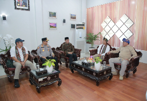 https://gardatipikornews.com/kapolda-ntb-jemput-menteri-kehutanan-di-bandara-internaaional-lombok