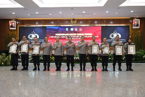 https://gardatipikornews.com/polres-seruyan-gelar-gebyar-posyandu-presisi-berikan-pelayanan-bagi-105-balita-dan-ibu-hamil