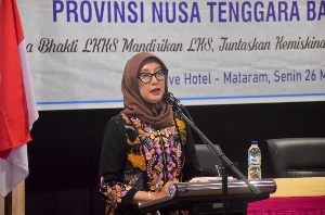 https://gardatipikornews.com/sepasang-pengantin-naik-kereta-jawa-kini-curi-perhatian