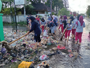 https://gardatipikornews.com/kejaksaan-agung-memeriksa-6-orang-saksi-terkait-perkara-minyak-mentah-pt-pertamina