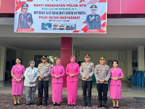https://gardatipikornews.com/sambut-hari-bhayangkara-ke79-polda-ntb-gelar-operasi-katarak-dan-bibir-sumbing-gratis-di-rs-bhayangkara