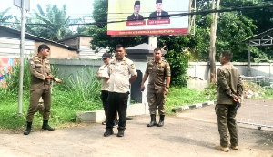https://gardatipikornews.com/hujan-lebat-akibatkan-tanggul-kali-cibeuteung-desa-babakan-jebol-plt-camat-ciseengkades-babakankapolsekdanramil-datang-kelokasi-banjir