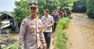 https://gardatipikornews.com/guru-honorer-r3-bergerak-kabupaten-sukabumi-desak-bkpsdm-dan-dinas-pendidikan-minta-kejelasan-statusnya