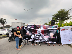 https://gardatipikornews.com/pemdes-bojong-indah-kecamatan-parung-laksanakan-pengaspalan-memperlancar-akses-dan-demi-kenyamanan-warga