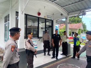 https://gardatipikornews.com/pastikan-keamanan-obyek-vital-ditpamobvit-polda-ntb-cek-kesiapsiagaan-di-pltmgu-lombok-peaker