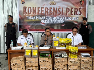 https://gardatipikornews.com/pj-sekda-dorong-pemberian-imunisasi-tepat-sasaran-untuk-capai-target-vaksinasi-di-ntb