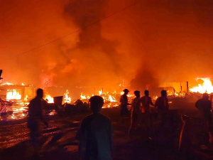 https://gardatipikornews.com/respon-cepat-tim-opersional-resmob-polsek-maesa-berhasil-amankan-barang-bukti-5-karung-beras-yang-dicuri-di-atas-mobil-truck-di-kota-bitung