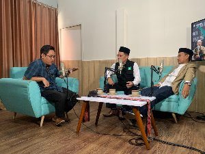 https://gardatipikornews.com/anggota-dprd-kabupaten-sukabumi-dari-praksi-pks-ibu-ai-sri-mulyati-s-ag-menghadiri-acara-khiitanan-masal-diposramil-purabaya