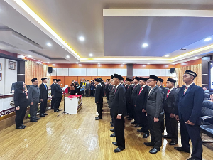 https://gardatipikornews.com/skandal-agraria-sukabumi-lahan-1022-hektar-bojong-terong-gaib-dari-catatan-pemda-dan-bpn-bukti-carutmarut-administrasi-negara