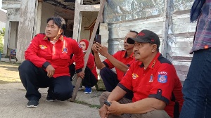 https://gardatipikornews.com/penyaluran-bantuan-pangan-2026-digelar-di-pemdes-pengasinan-kec-gunungsindur-dimonitor-kades-nurholis-sekdes-bhabinmas-dan-binwil