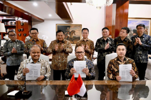 https://gardatipikornews.com/rajawali-desak-usut-tuntas-kasus-skylift-jangan-ada-yang-lepas-tangan