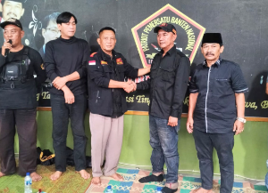 https://gardatipikornews.com/bupati-anwar-sadat-salurkan-sapi-qurban-ke-ponpes-al-baqiyatush-shalihat-tebar-kepedulian-jelang-idul-adha