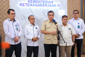 https://gardatipikornews.com/musdes-digelar-bpd-pemdes-pengasinan-dihadiri-kades-nurholis-bpd-kec-gunungsindur-babinmas-babinsa-dan-binwil