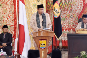 https://gardatipikornews.com/ketua-umum-kjni-keselamatan-rakyat-tak-boleh-dikorbankan-copot-kepala-dlhk-jika-tak-mampu-menjalankan-amanah