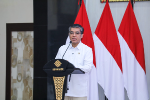 https://gardatipikornews.com/wamenaker-penggunaan-tka-harus-berdampak-pada-peningkatan-sdm-lokal