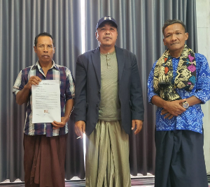 https://gardatipikornews.com/penutupan-pordes-ke-vi-desa-cibeuteung-muara-oleh-kades-h-asep-suhendar-sekdes-suheri-babinmas-aipda-hary-babinsa-kopda-wahyudin