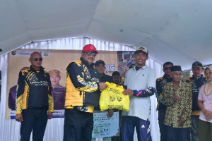 https://gardatipikornews.com/jwi-pertanyakan-tanggung-jawab-pemkab-sukabumi-terhadap-warga-sakit-yang-belum-tercover-bpjs
