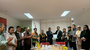 https://gardatipikornews.com/bendungan-irigasi-cinagar-jebol-warga-desa-sukaluyu-harapkan-perhatian-pemerintah