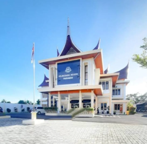 https://gardatipikornews.com/paguyuban-dan-kontraktor-koperasi-merah-putih-geruduk-kantor-desa-cihamerang